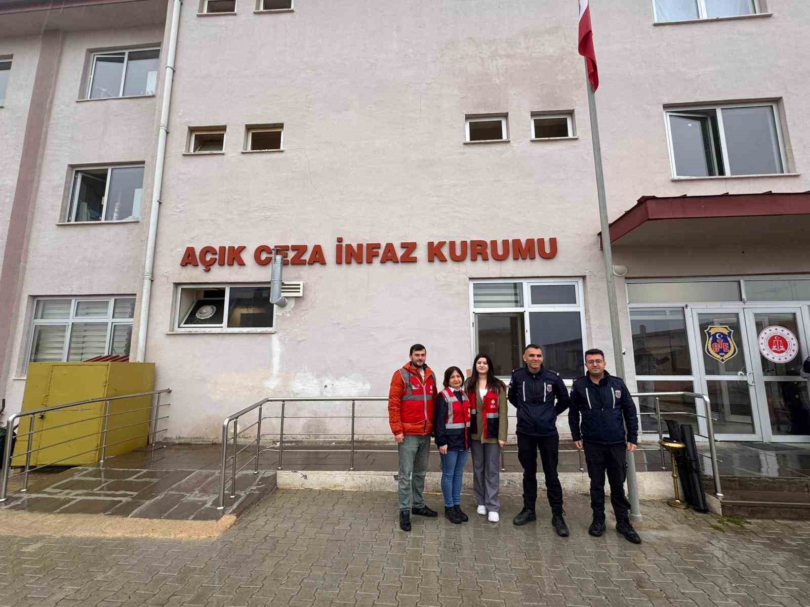 kutahya-t-tipi-ceza-infaz-kurumunda-regaib-kandili-ikrami