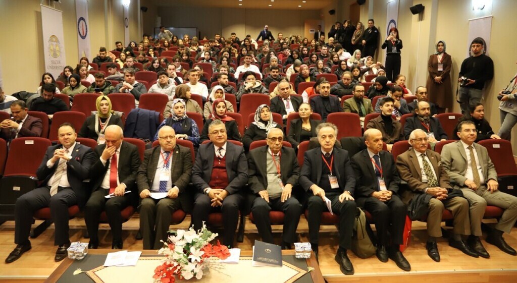 kutahyada-14-yuzyil-anadolusunda-beyler-celebiler-ve-ahiler-sempozyumu