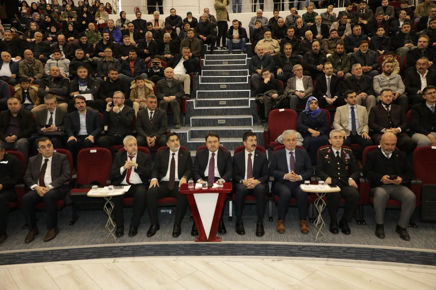 kutahyada-aday-din-gorevlileri-3-donem-mezuniyet-toreni