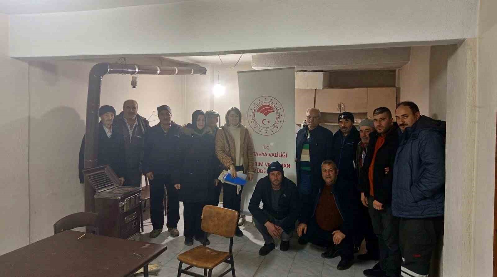 kutahyada-ciftci-toplantilari-duzenlendi