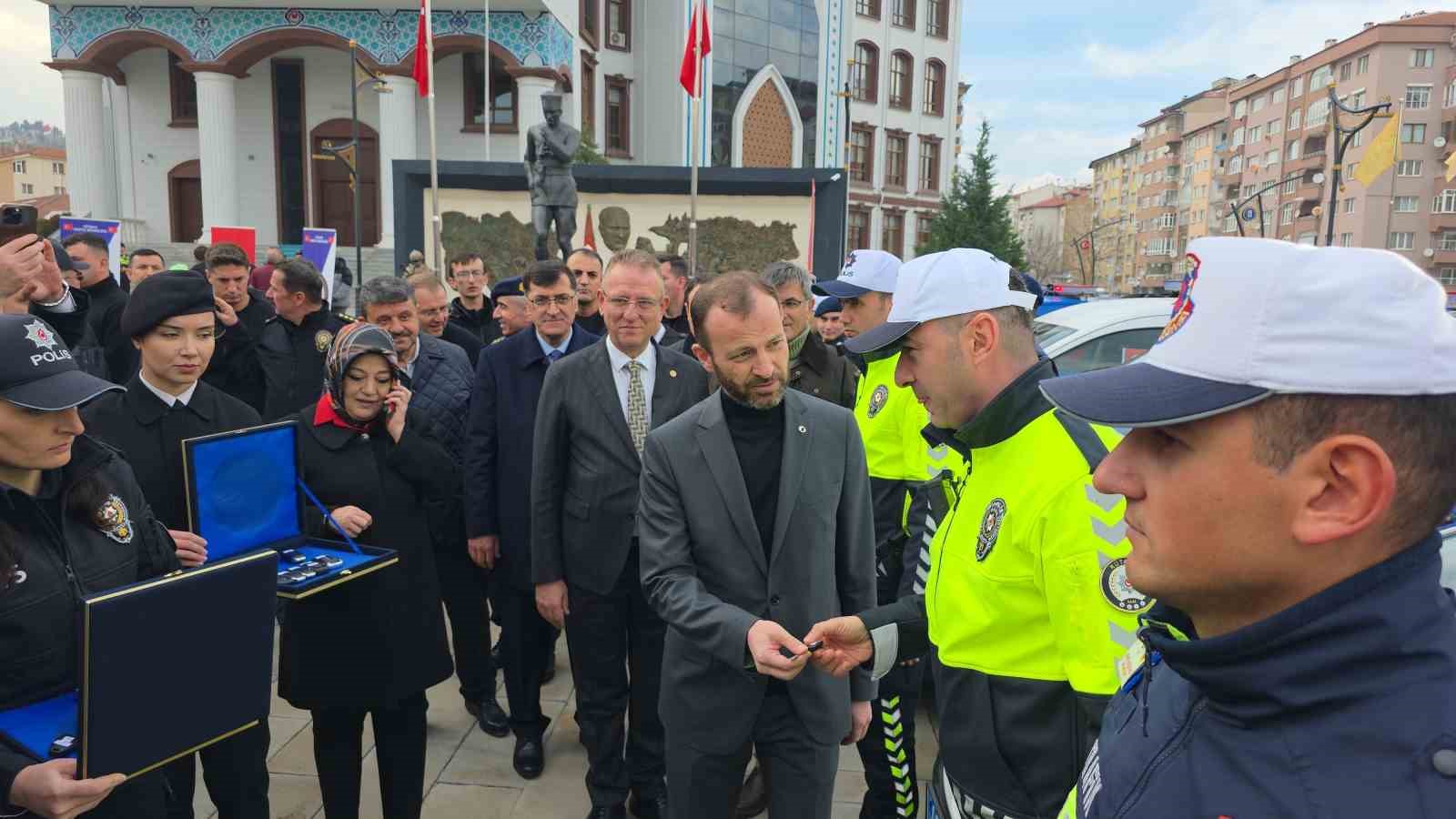 kutahyada-guvenlik-guclerine-78-arac-tahsis-edildi