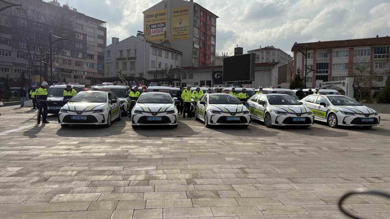 kutahyada-guvenlik-guclerine-78-arac-tahsis-edildi