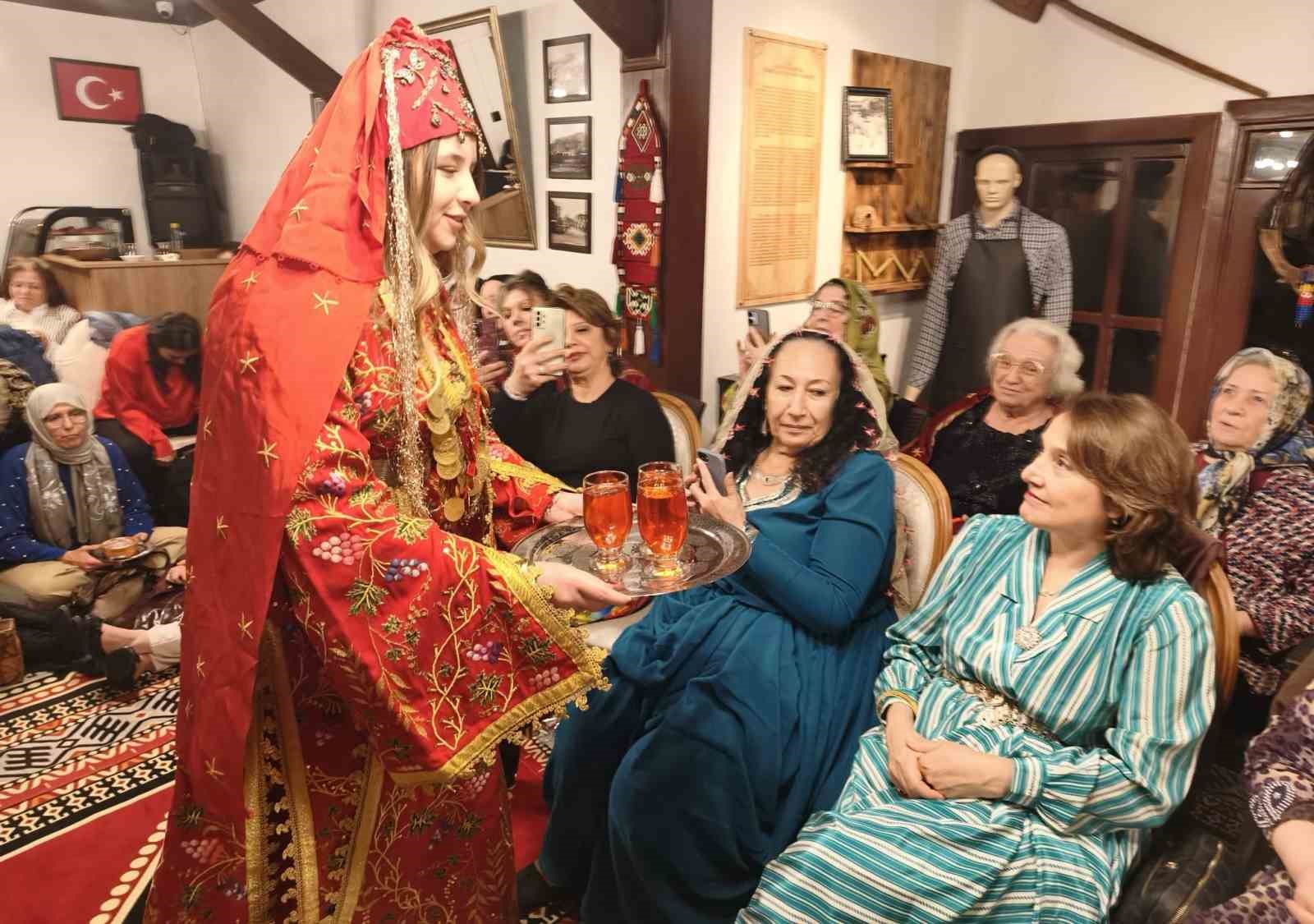 kutahyada-salvar-gecesiyle-gelenekler-yasatildi