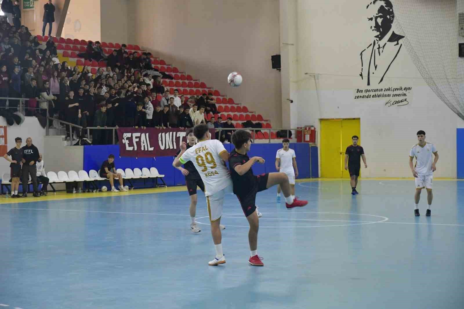 okul-sporlari-genc-a-erkek-futsal-musabakalari-basladi