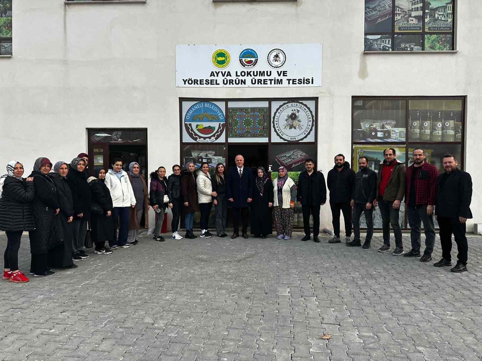 osmaneli-ayva-lokumu-turkiyeye-acildi