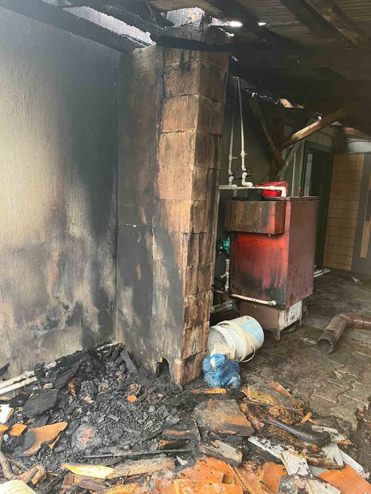 osmanelide-ev-yangini-esyalar-kullanilamaz-hale-geldi