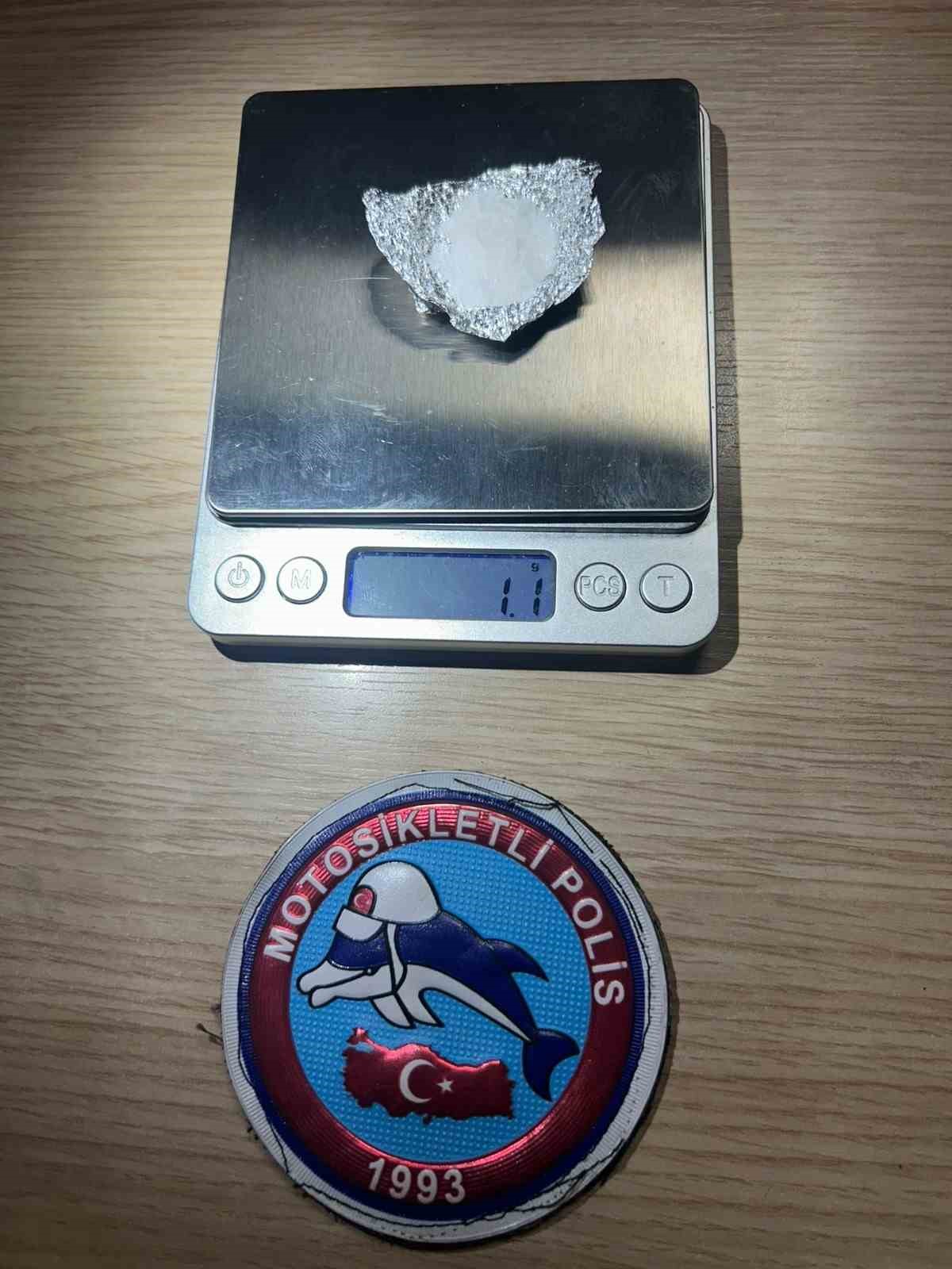 polis-bir-haftada-aranmasi-olan-28-kisiyi-yakaladi