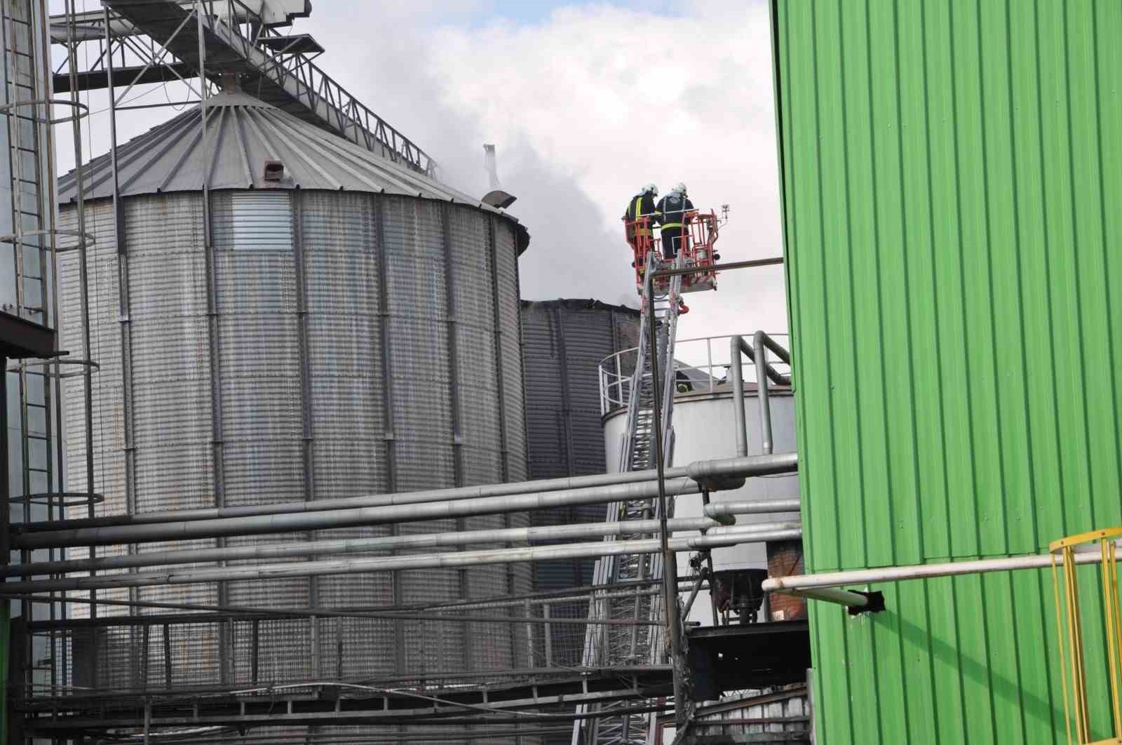 yag-fabrikasinda-yangin