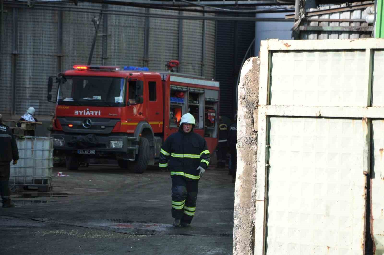 yag-fabrikasinda-yangin