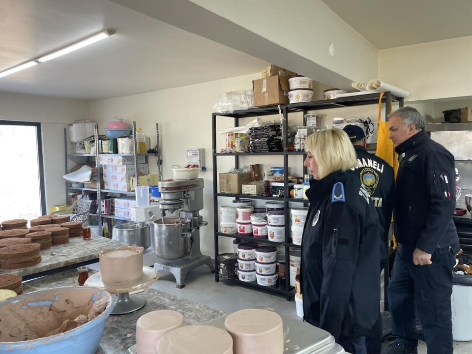 zabita-ekiplerinden-yilbasi-oncesi-denetim