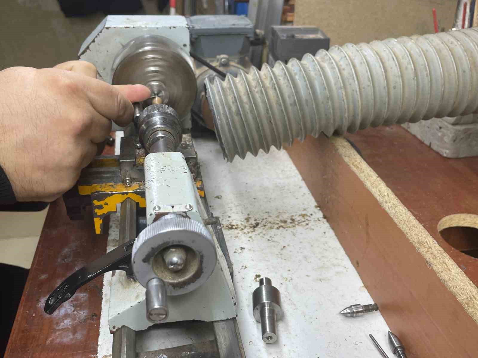 ahsap-sanatcisindan-rekor-154-farkli-agacla-yapilan-ilk-tespih