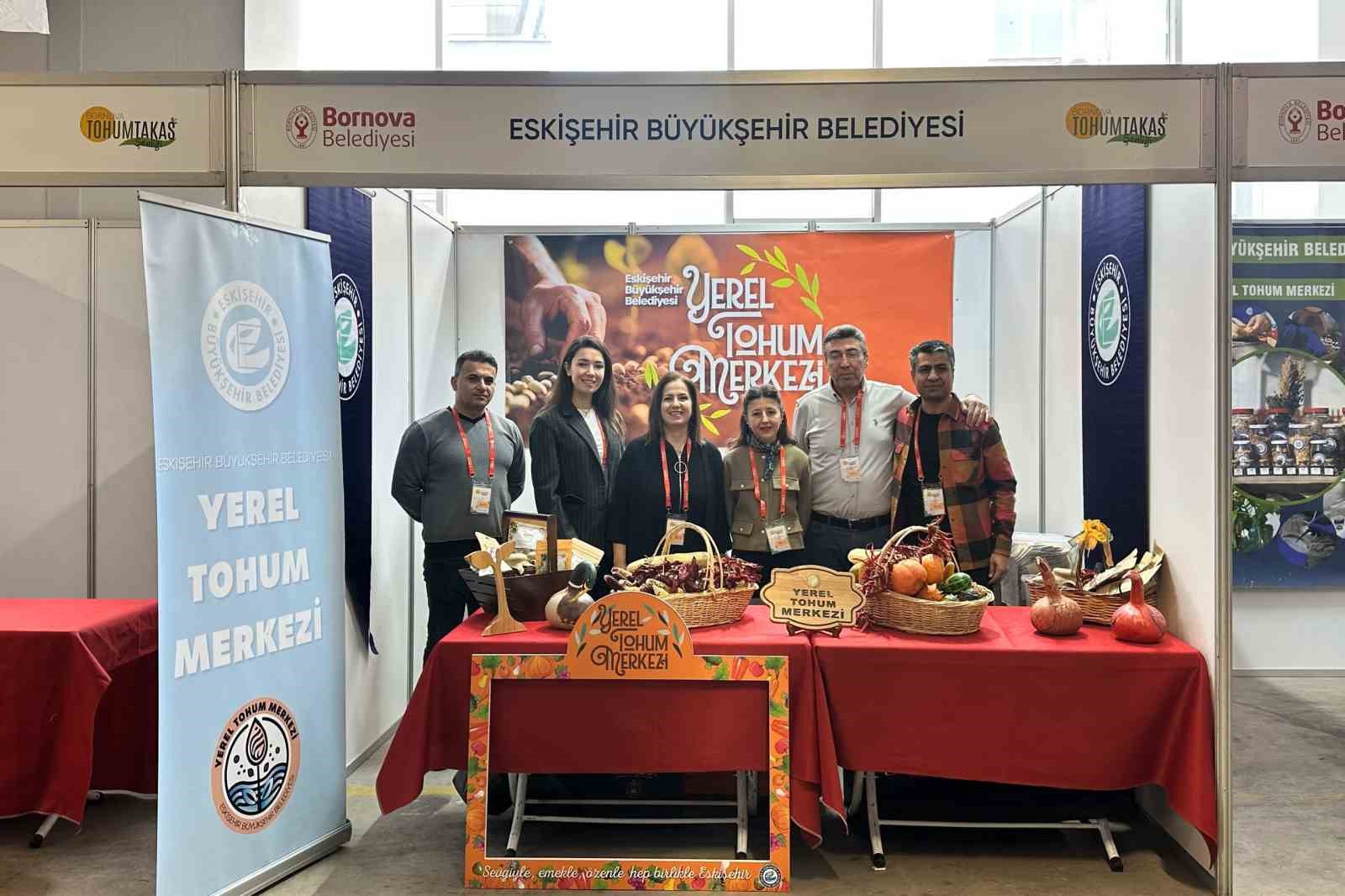 eskisehir-buyuksehir-standi-bornovada-buyuk-ilgi-gordu