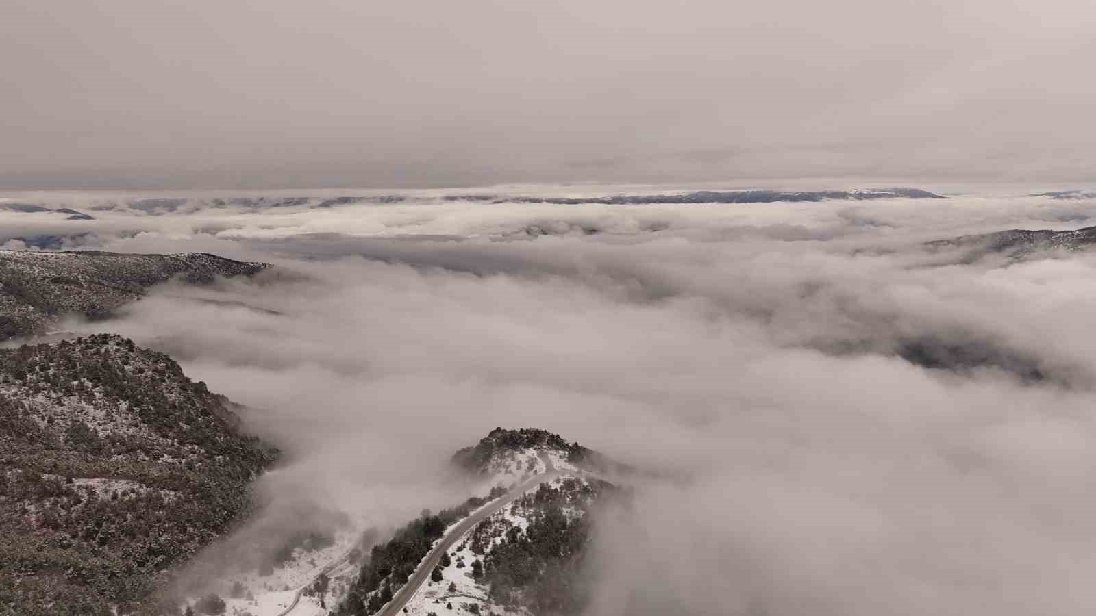 eskisehirin-kirsalina-yagan-kar-essiz-manzaralar-olusturdu