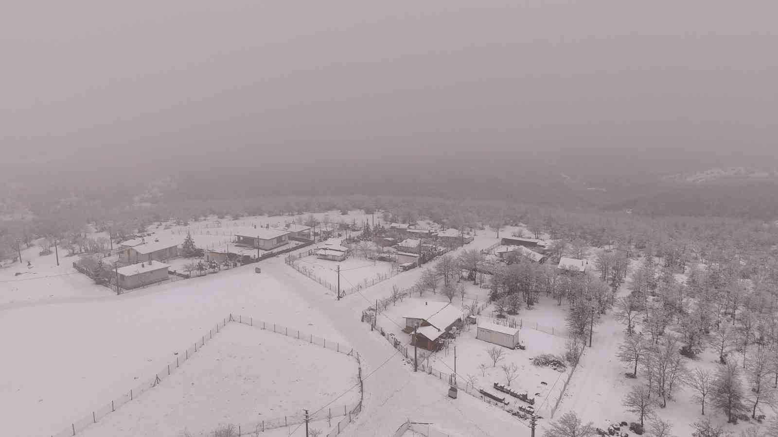 eskisehirin-kirsalina-yagan-kar-essiz-manzaralar-olusturdu