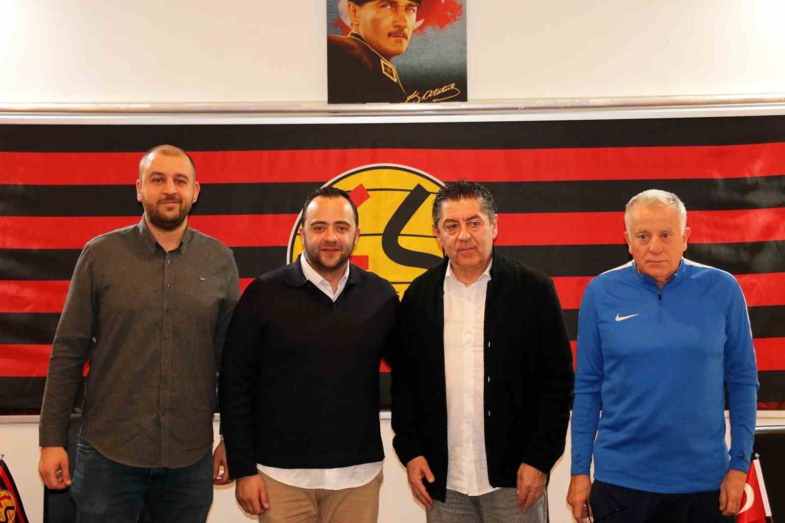 eskisehirsporun-yeni-teknik-direktoru-umit-metin-yildiz-oldu