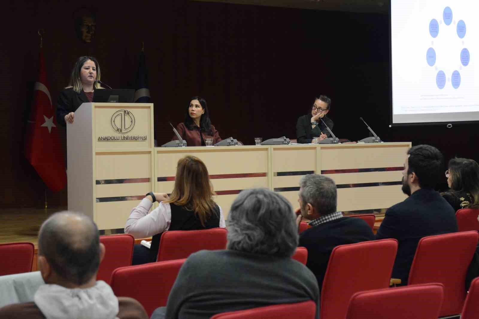 toplumsal-katki-faaliyetleri-birim-temsilcileri-bilgilendirme-toplantisi-duzenlendi