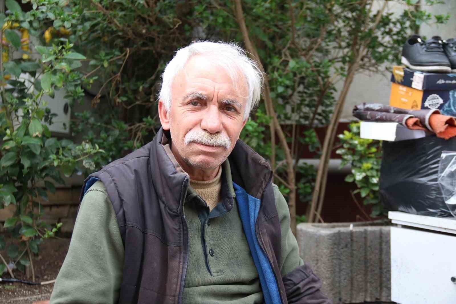 bayramda-temiz-ayakkabilarla-dolasmak-isteyenler-tamircilere-akin-etti