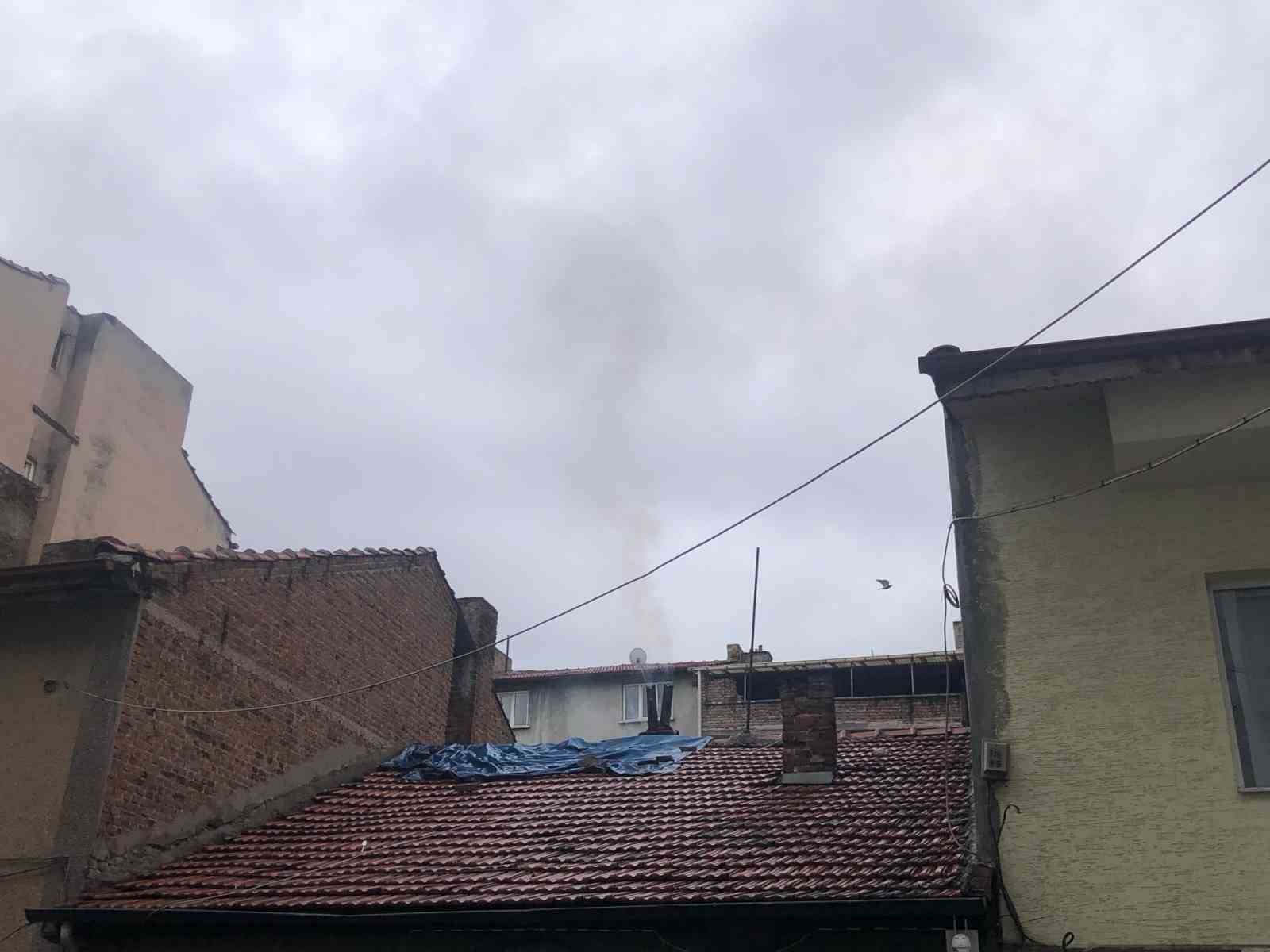 bacadan-cikan-duman-mahalleyi-sardi