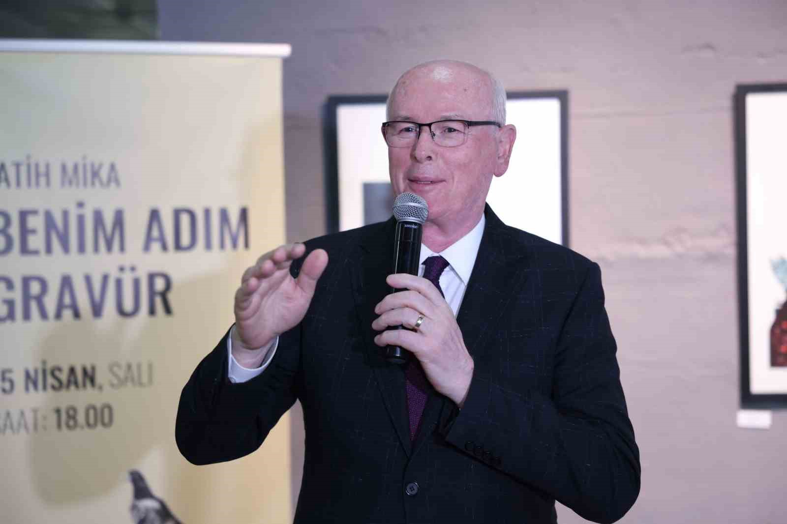 fatih-mikanin-benim-adim-gravur-sergisi-sanatseverlerle-bulustu