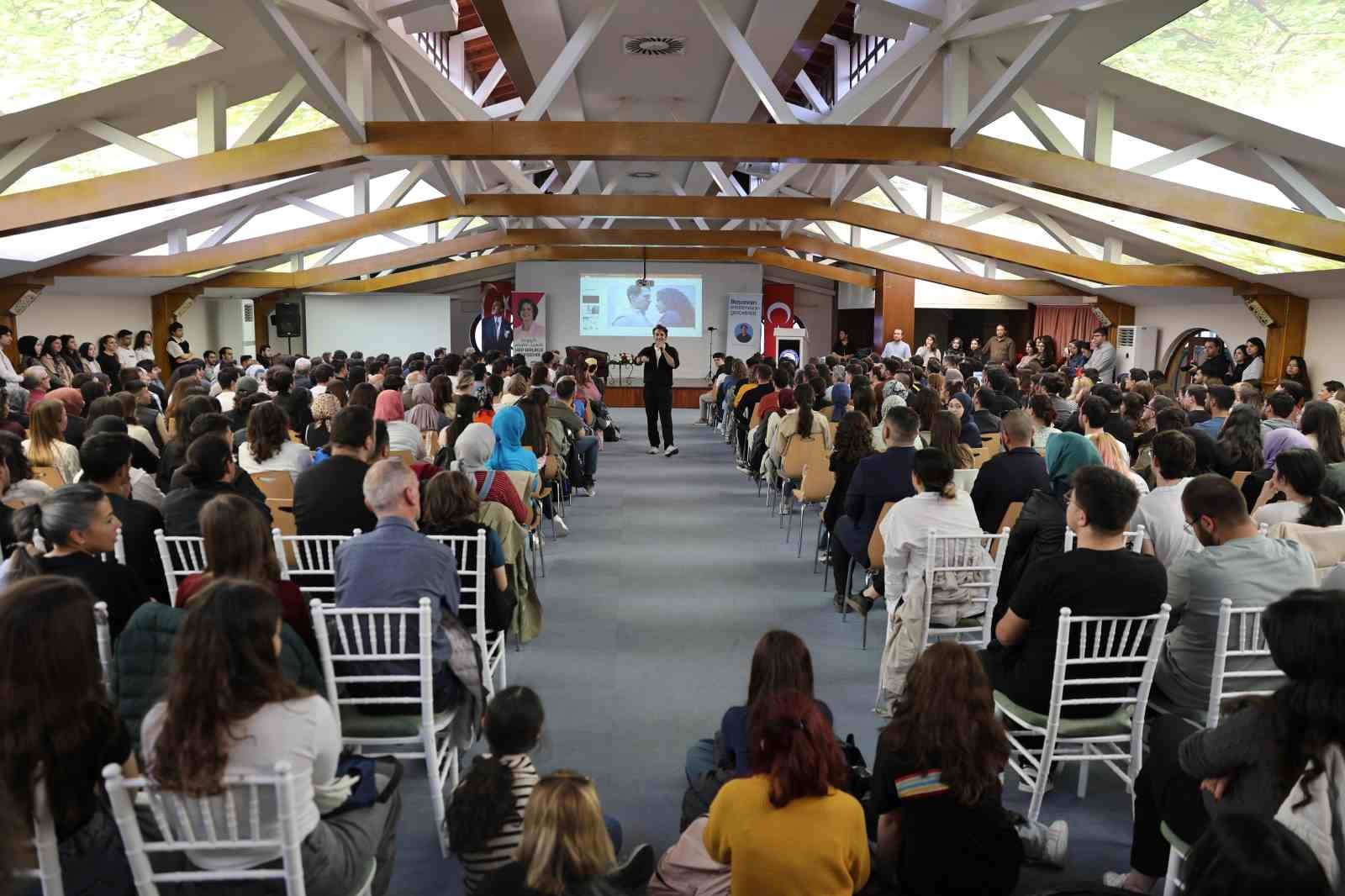 haller-genclik-merkezinde-basarinin-anlatilmayan-gercekleri-baslikli-soylesi