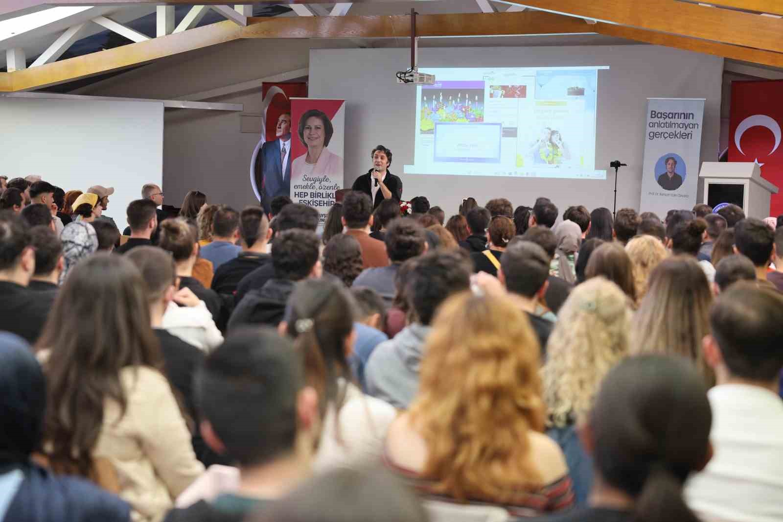 haller-genclik-merkezinde-basarinin-anlatilmayan-gercekleri-baslikli-soylesi