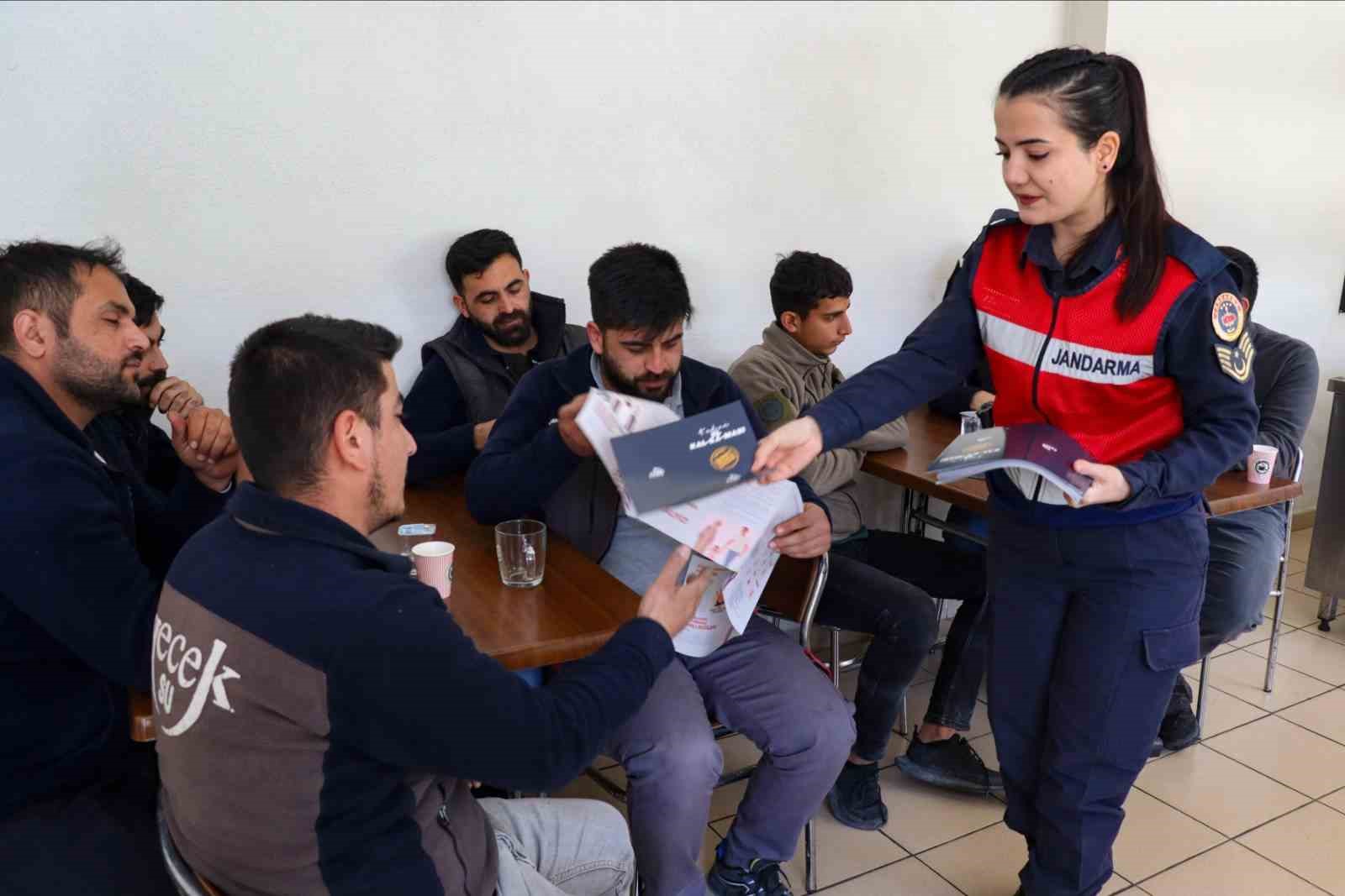 jandarma-kadina-yonelik-siddetle-ilgili-bilgilendirdi