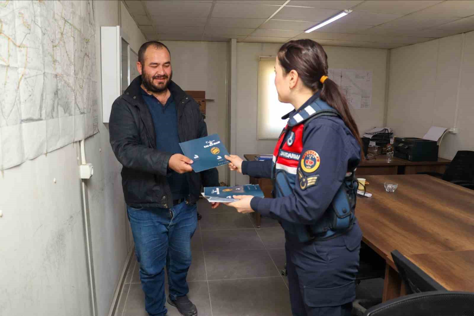 jandarma-kadina-yonelik-siddetle-ilgili-bilgilendirdi