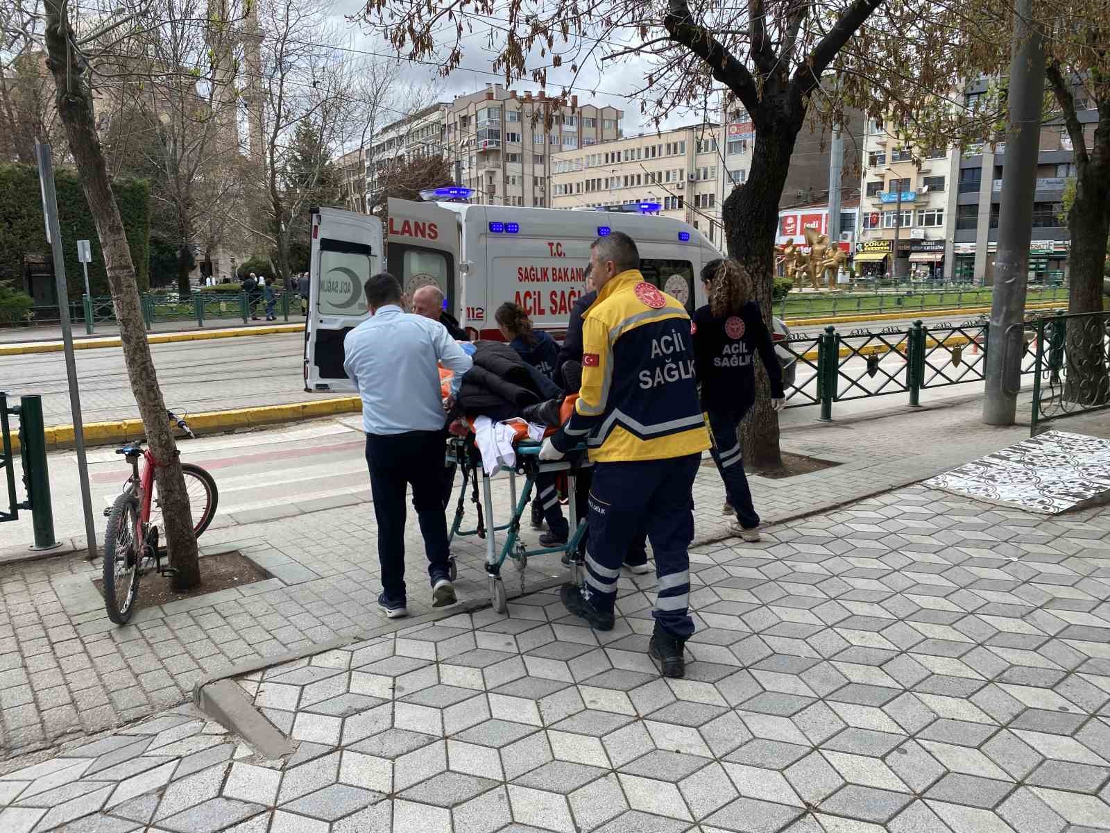 lavaboda-rahatsizlanan-sahsa-saglik-ekipleri-mudahale-etti