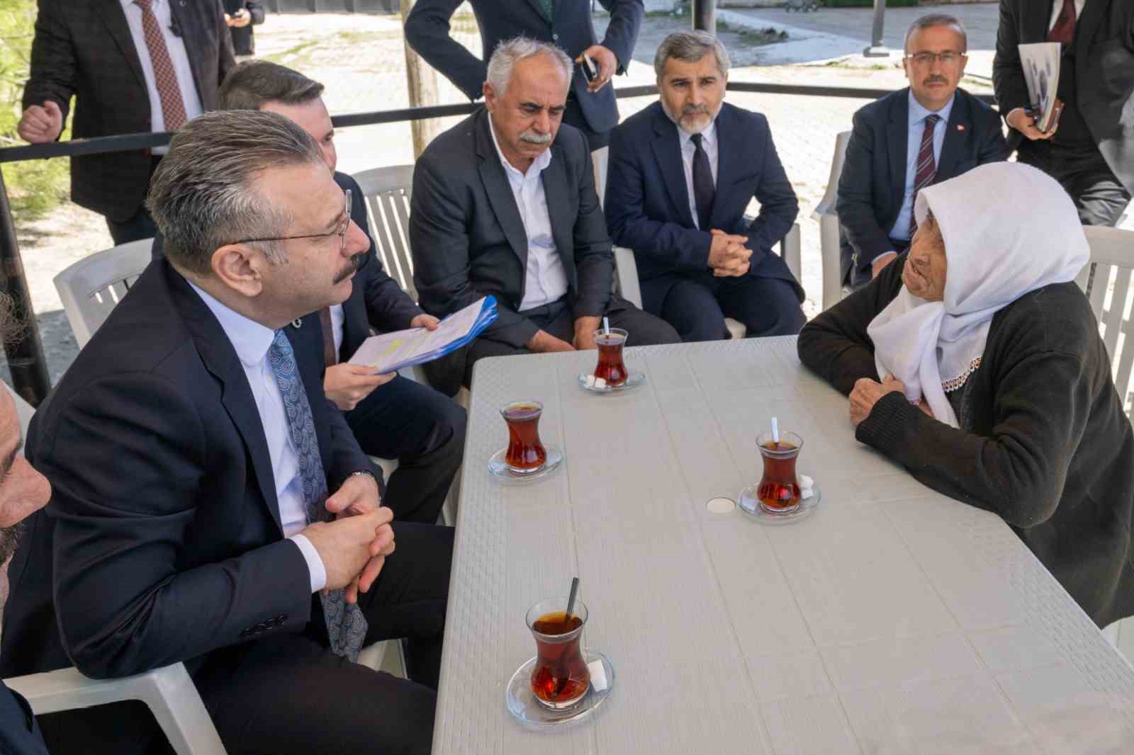 muhtarlar-toplantisinin-2nci-etabi-gunyuzu-ilcesinde-gerceklestirildi