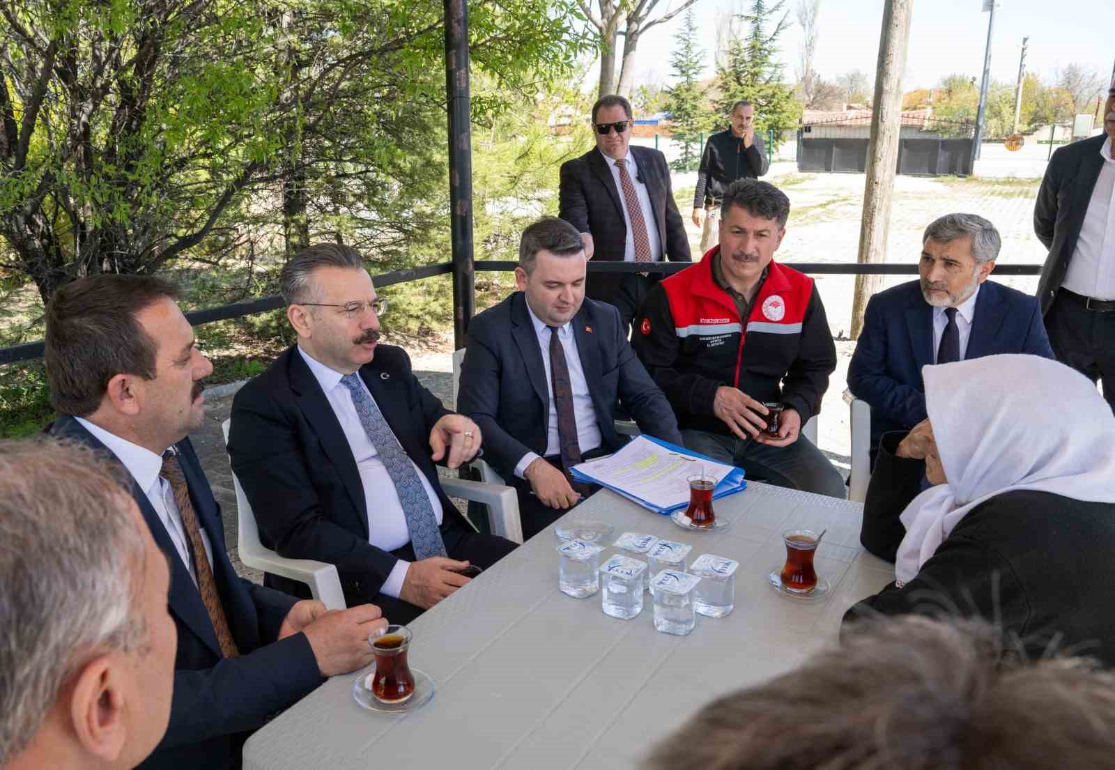 muhtarlar-toplantisinin-2nci-etabi-gunyuzu-ilcesinde-gerceklestirildi