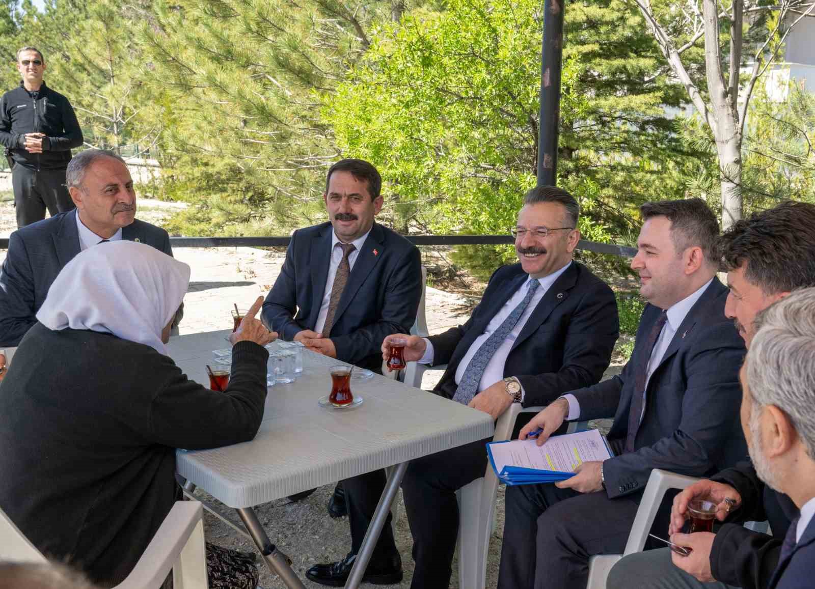 muhtarlar-toplantisinin-2nci-etabi-gunyuzu-ilcesinde-gerceklestirildi