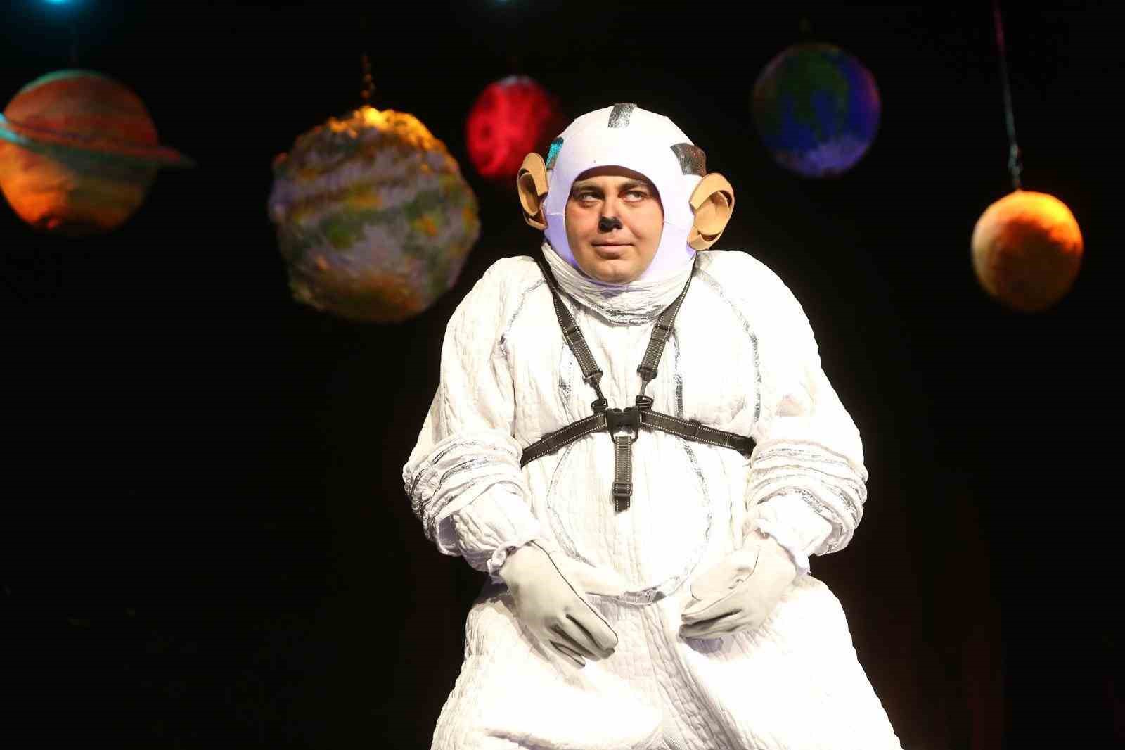 odunpazari-belediye-tiyatrosu-denizlide-sahne-alacak