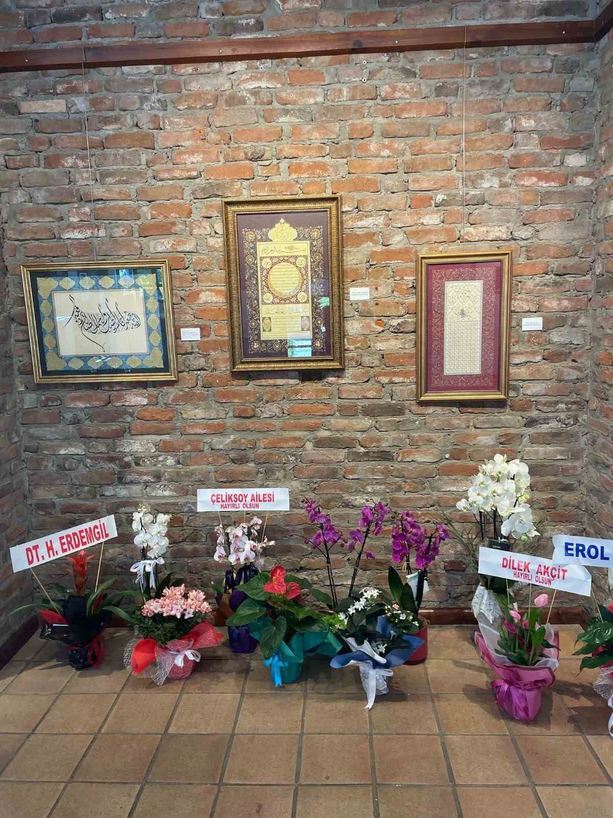 ozgun-yorumlar-tasiyan-tezhip-calismalari-sanatseverlerle-bulustu