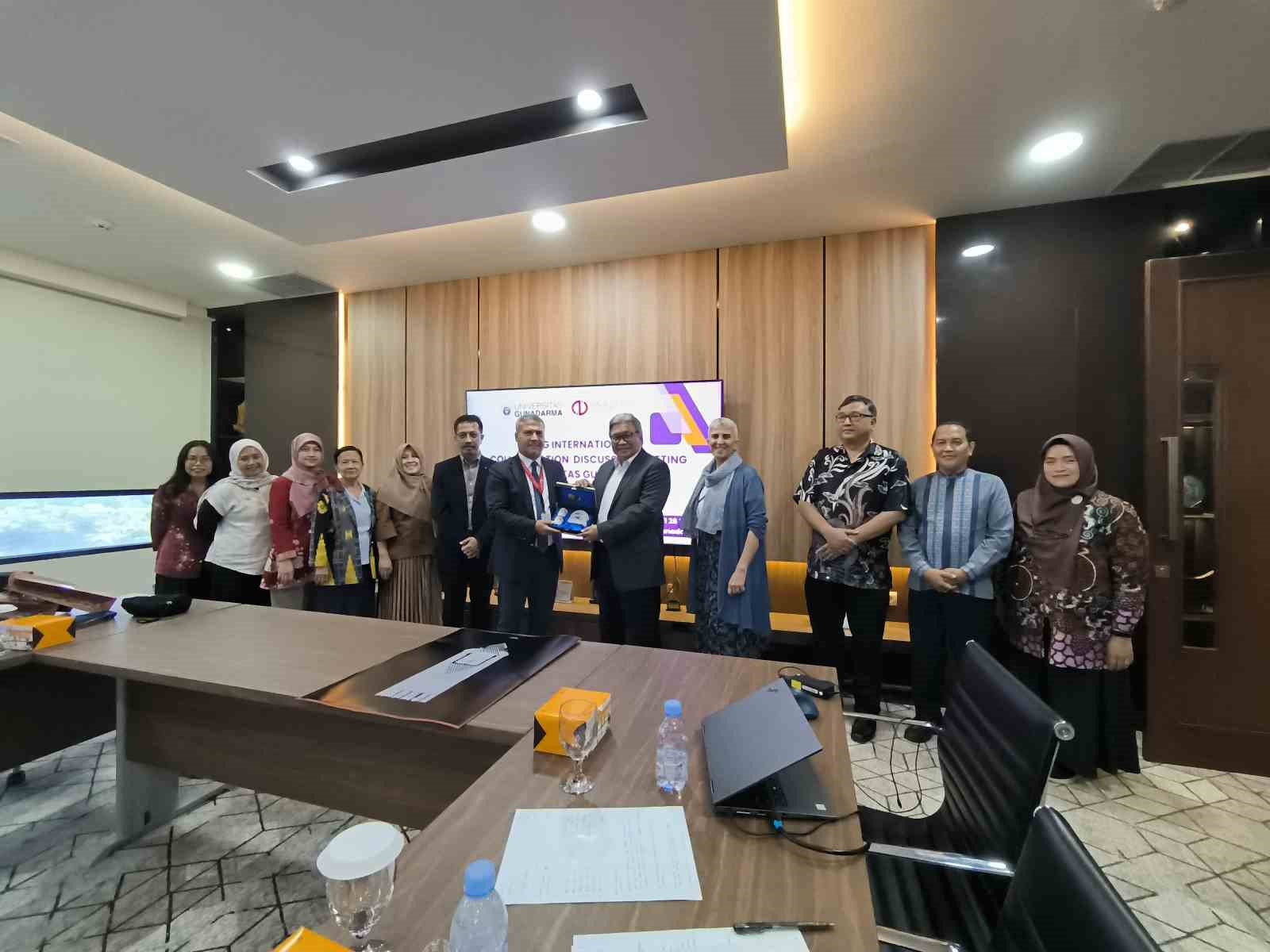 rektor-adiguzel-endonezyada-akademik-is-birligi-ziyaretlerinde-bulundu