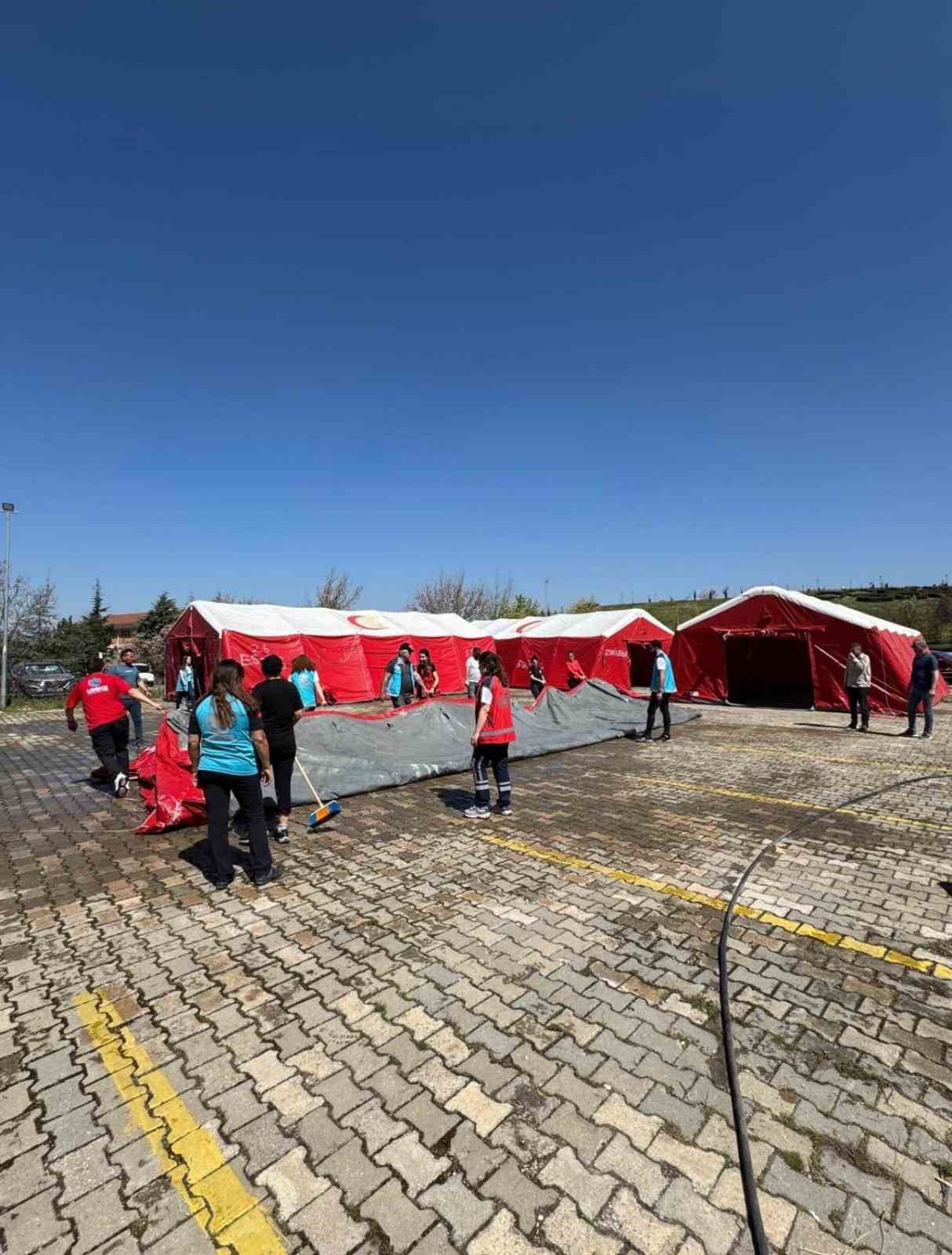 sahra-hastanesi-unitelerinin-periyodik-bakimi-ve-temizligi-yapildi