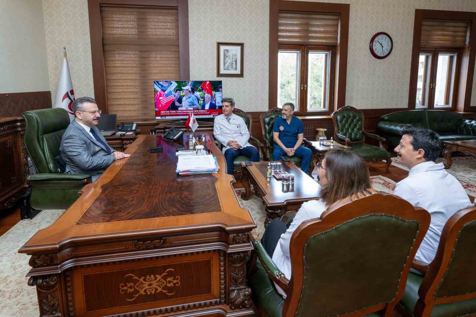 vali-aksoy-veterinerlik-hizmetleri-hakkinda-bilgi-aldi