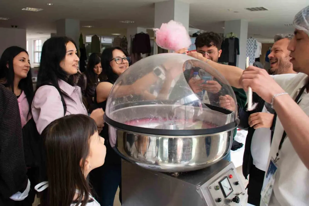 anadolu-universitesi-ibfde-ileri-takas-pazari-kuruldu
