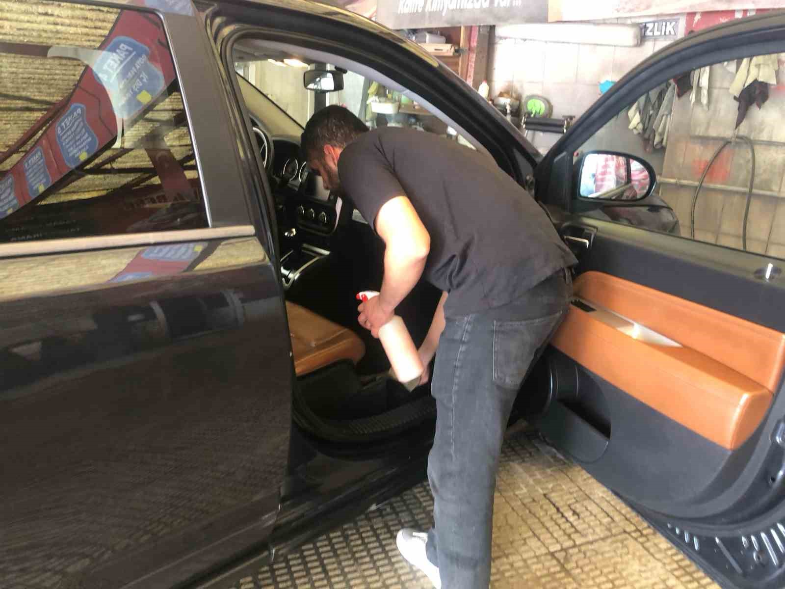 araclarini-kendi-yikayan-vatandaslar-zarar-ediyor