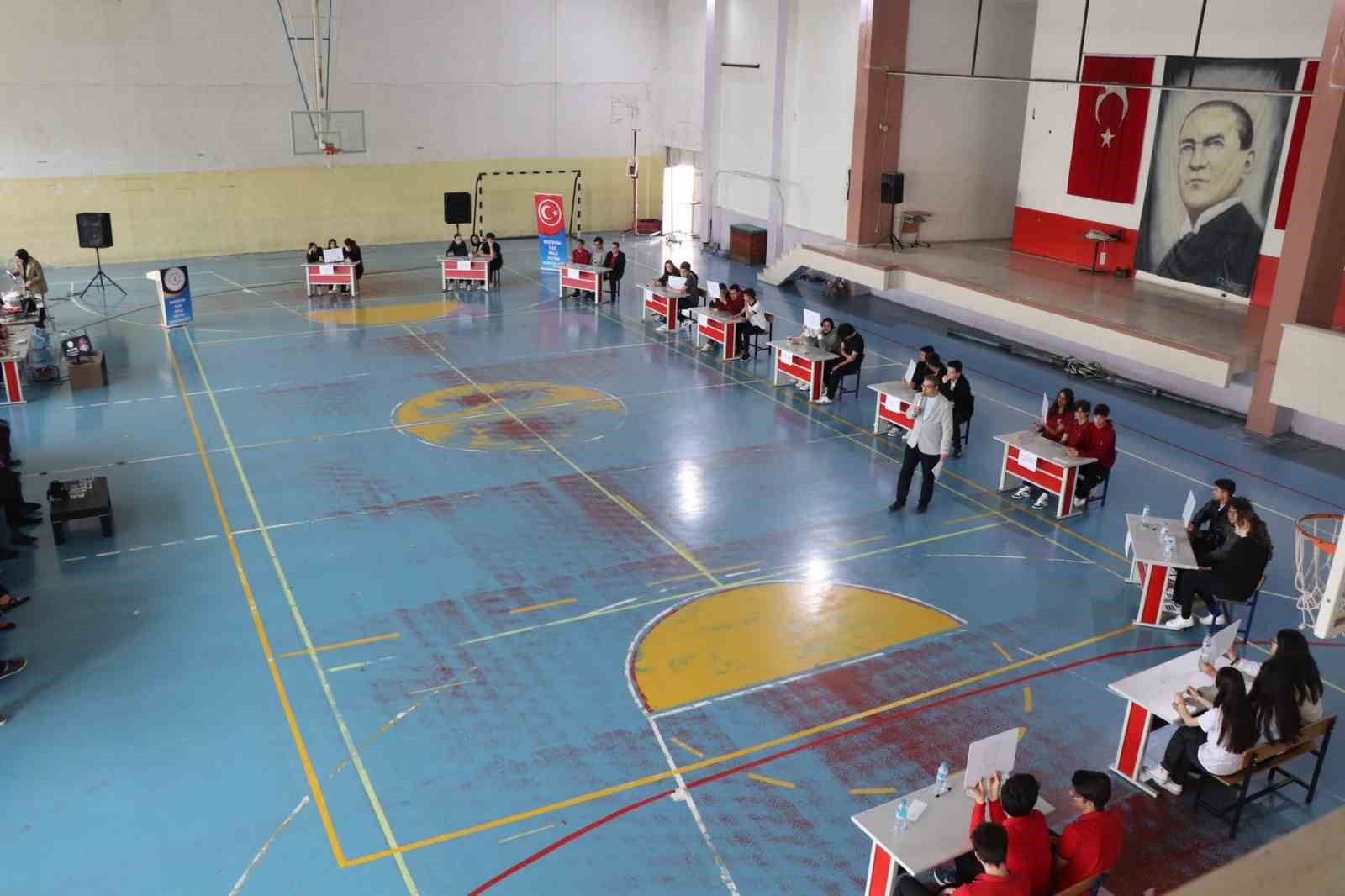 bozuyukte-liseler-arasi-kultur-ve-aktualite-yarismasi