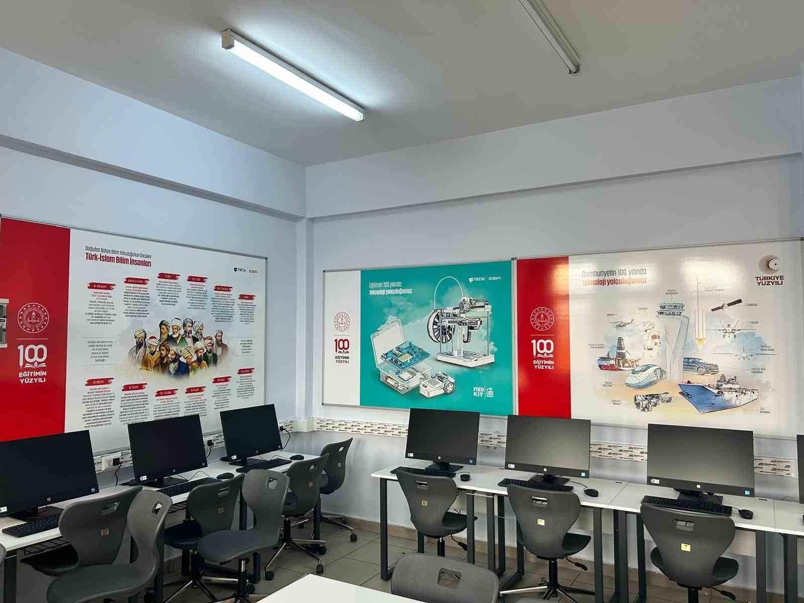 eskisehirde-45-okulda-bt-laboratuvarlari-ve-yenilikci-siniflar-yenileniyor