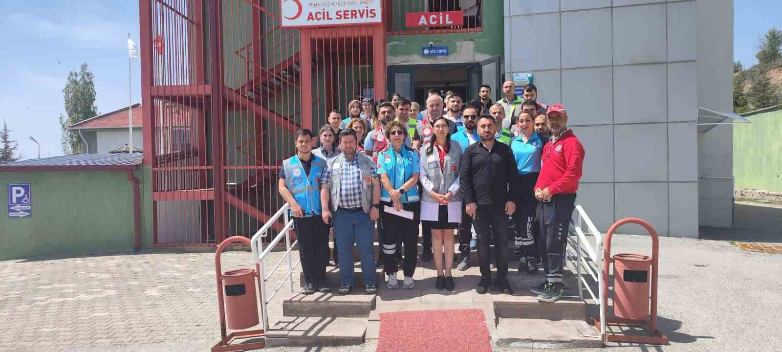 eskisehirde-hastane-afet-plani-kapsaminda-afet-tatbikati-gerceklestirildi