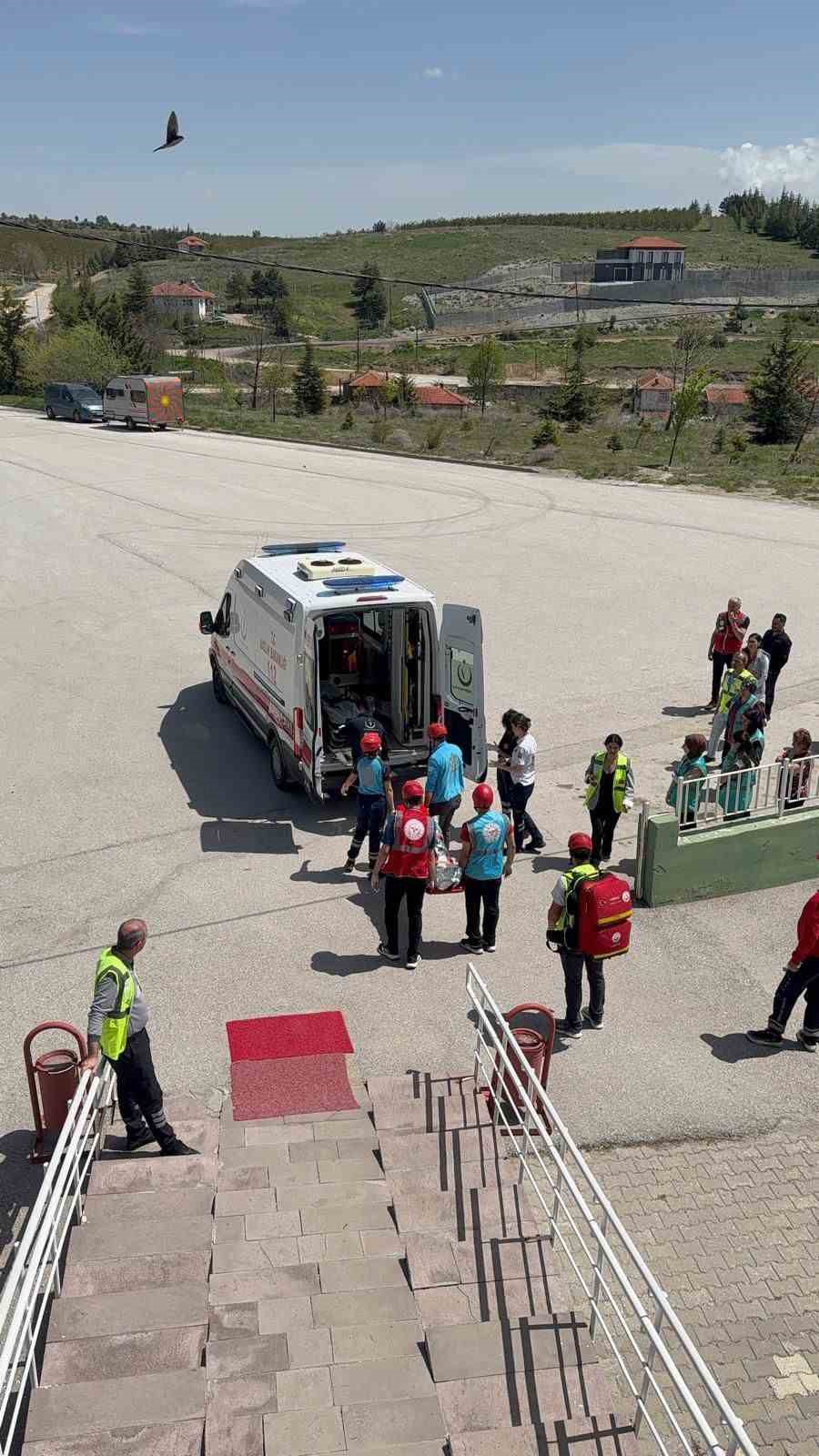 eskisehirde-hastane-afet-plani-kapsaminda-afet-tatbikati-gerceklestirildi