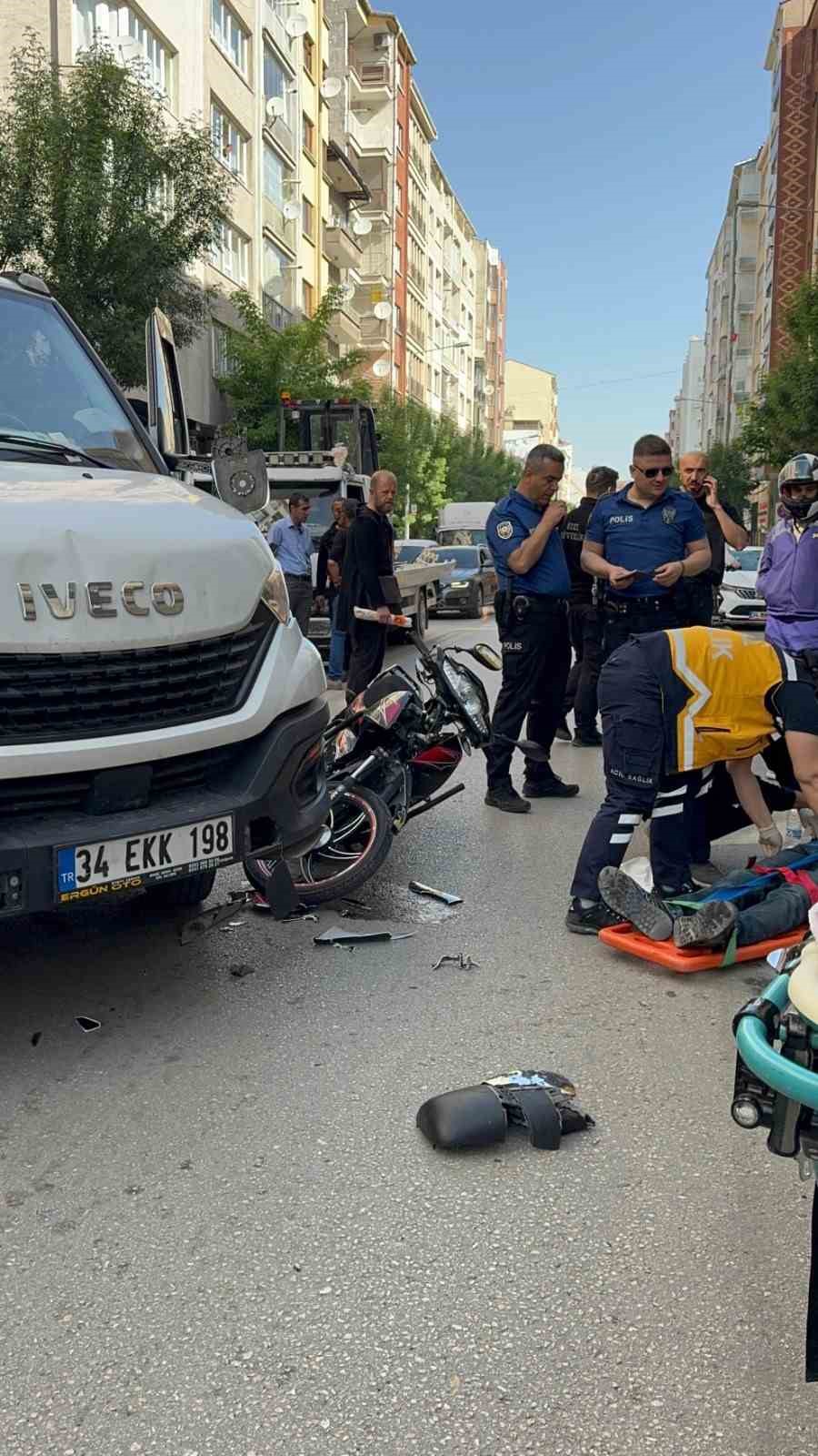 eskisehirdeki-trafik-kazasinda-motosiklet-surucusu-yaralandi