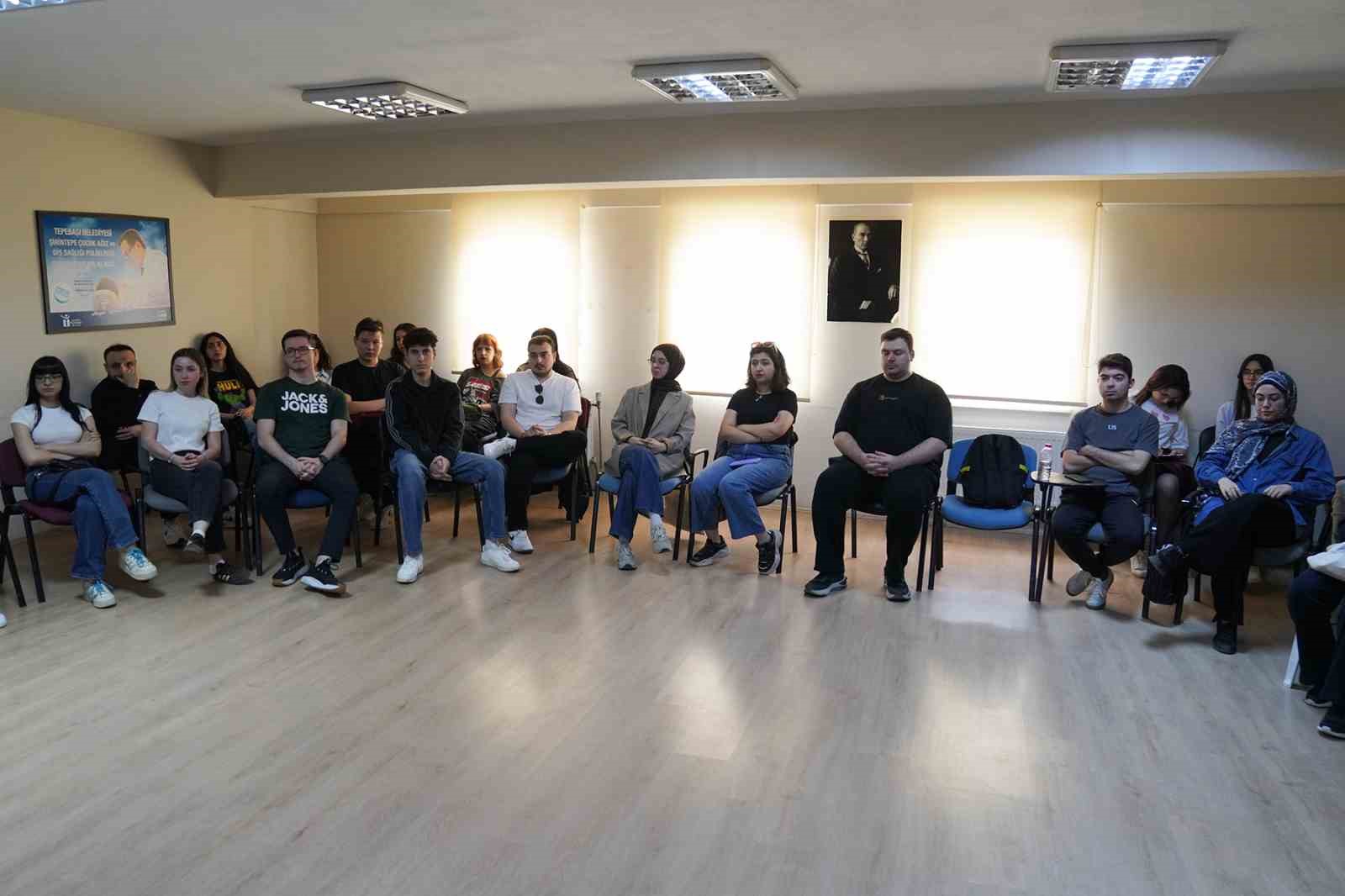 genclere-toplumsal-cinsiyet-esitligi-ve-flort-siddeti-anlatildi