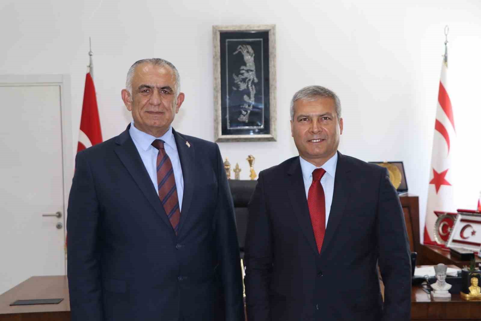 rektor-adiguzelden-kktcye-uluslararasilasma-odakli-ziyaret