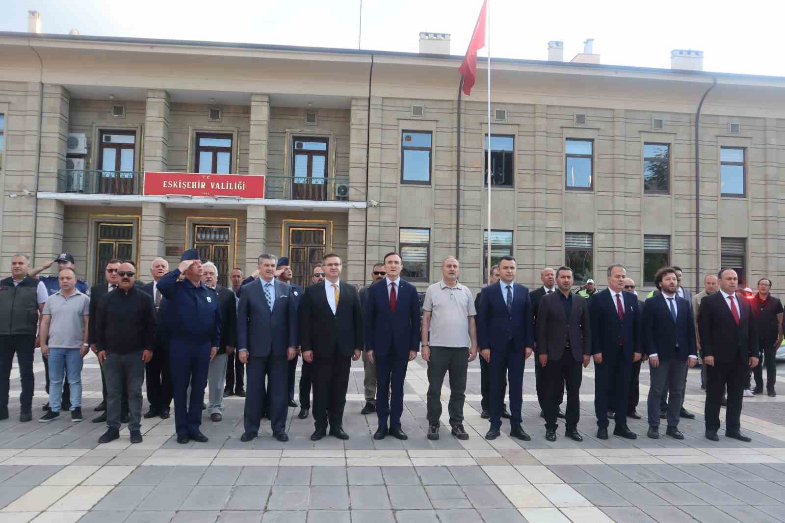 turk-silahli-kuvvetlerini-guclendirme-vakfi-dev-kortejle-tanitildi