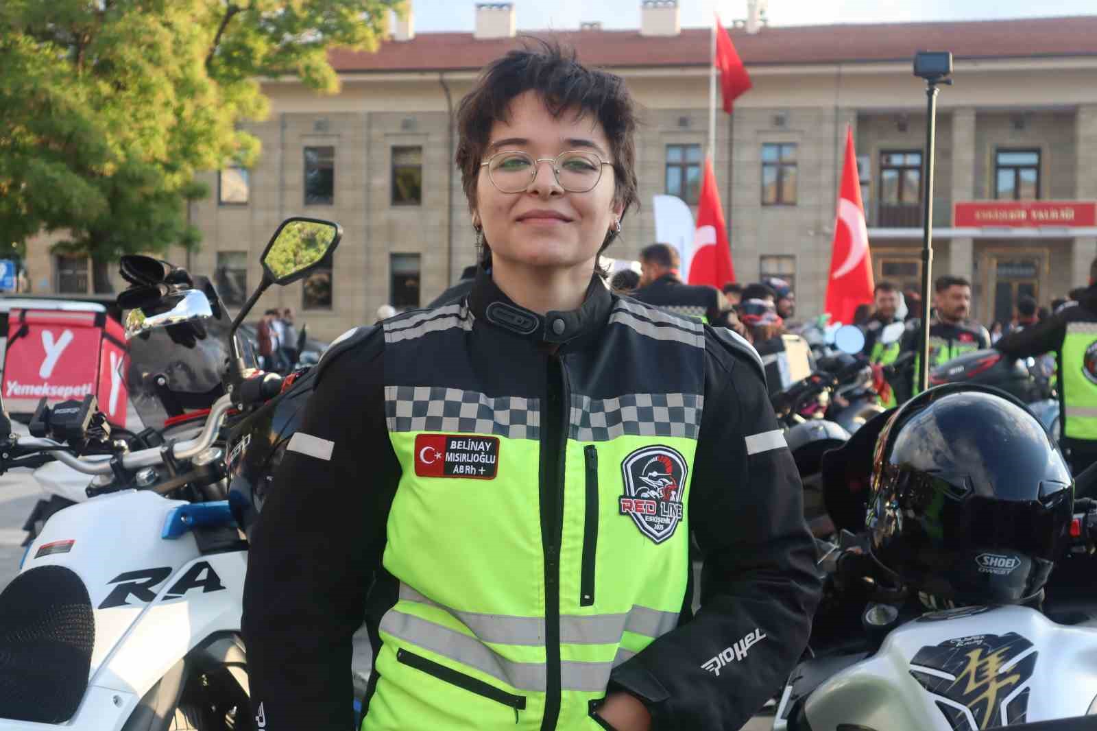 turk-silahli-kuvvetlerini-guclendirme-vakfi-dev-kortejle-tanitildi