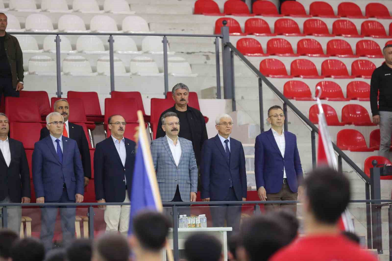 unilig-super-lig-musabakalari-basladi