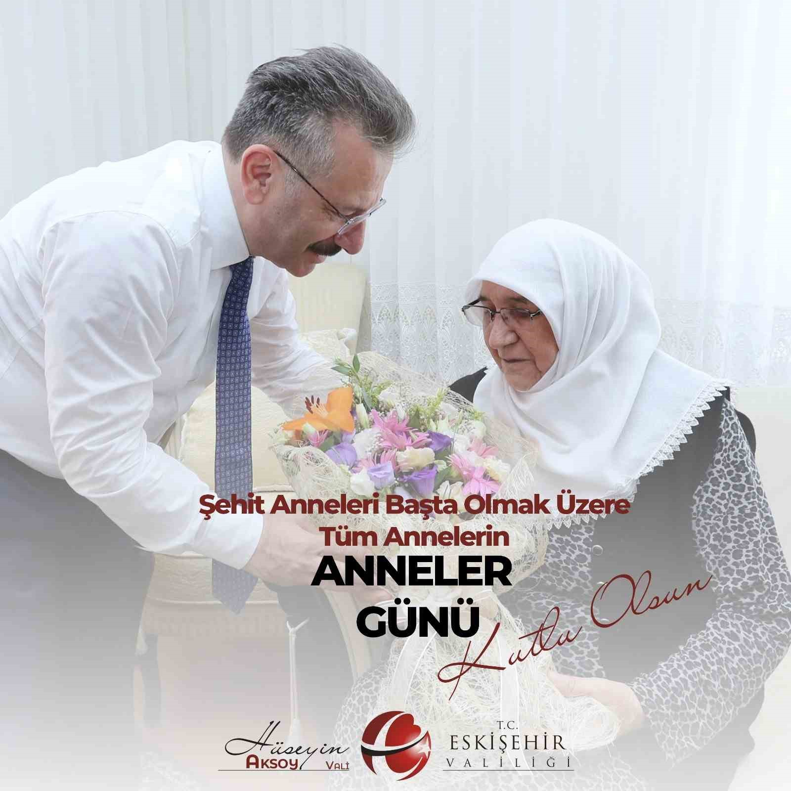 vali-aksoy-kadin-anne-olarak-yeri-doldurulamaz-bir-degere-sahiptir