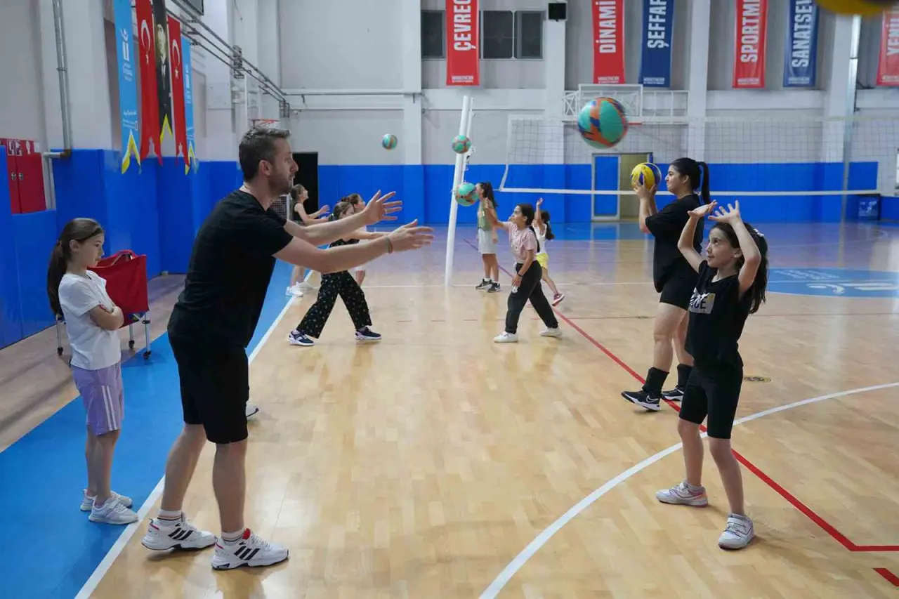 tepebasinda-7den-77ye-tum-eskisehirliler-sporla-bulusuyor